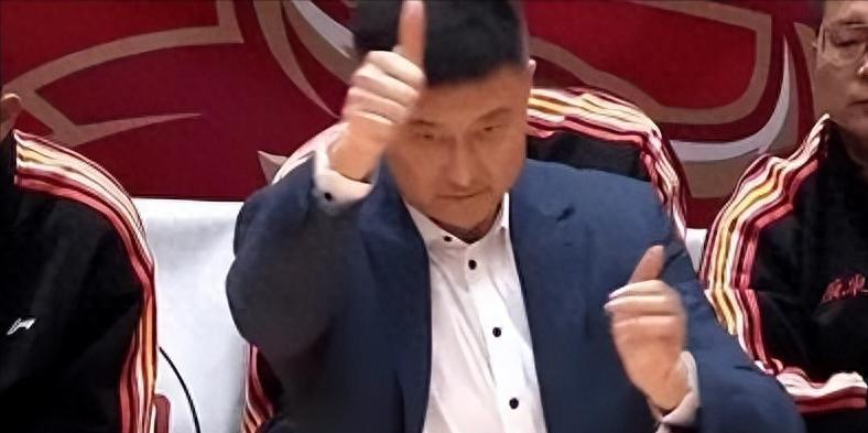 V体育官网-压力拉满！杜锋弃用新星，竟是为了保住广东队颜面？
